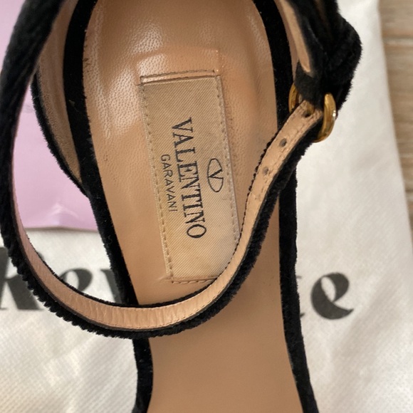 Valentino heels size 7 - Picture 3 of 6